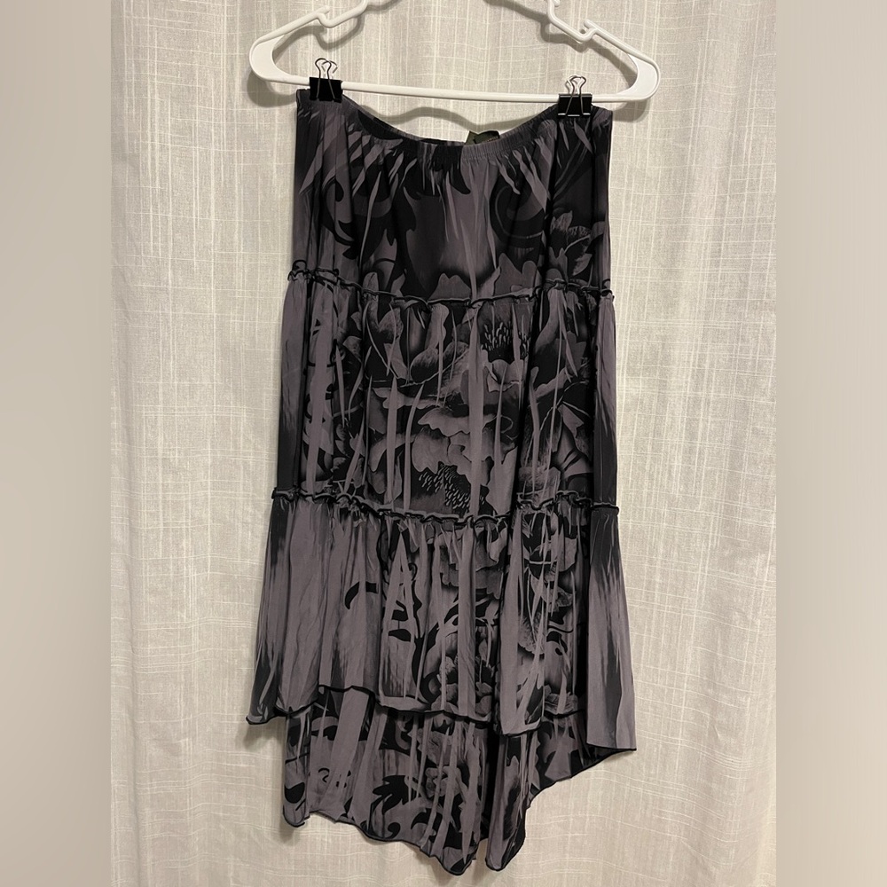 Sere nade print skirt, size medium, elastic waist